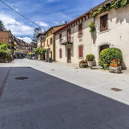 Appartamento La Terrazza Sul Bosco - Vista&relax A *